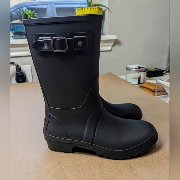 ALDO Rain Boots (Size 7.5) - Picture 2 of 10